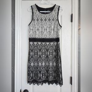 Kensie Sleeveless Black and White Lace Sheath Dress Size 10 Excellent & Like-new